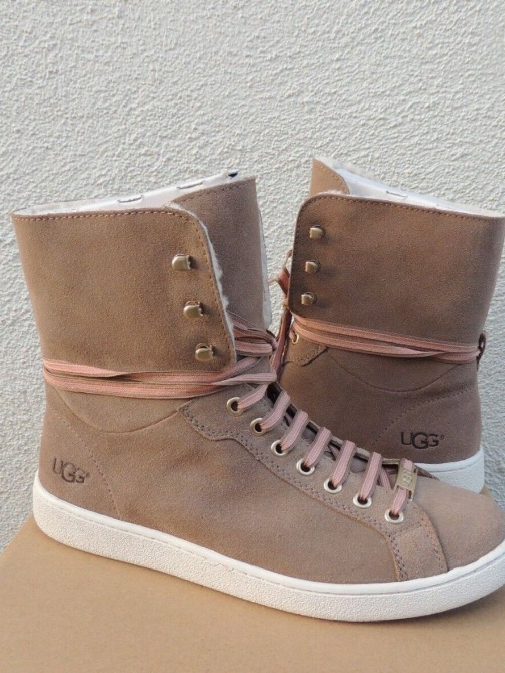 UGG STARLYN FAWN SHEEPSKIN SNEAKER HIGH TOP ANKLE BOOTS SIZE 10